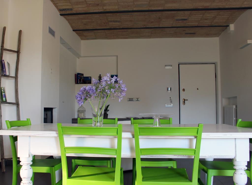צ'יביטאנובה מארקה Bed And Breakfast Aratro & Rosmarino מראה חיצוני תמונה