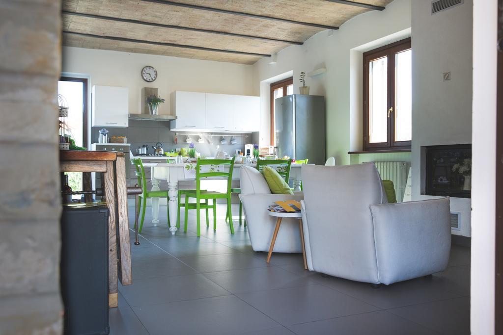 צ'יביטאנובה מארקה Bed And Breakfast Aratro & Rosmarino מראה חיצוני תמונה