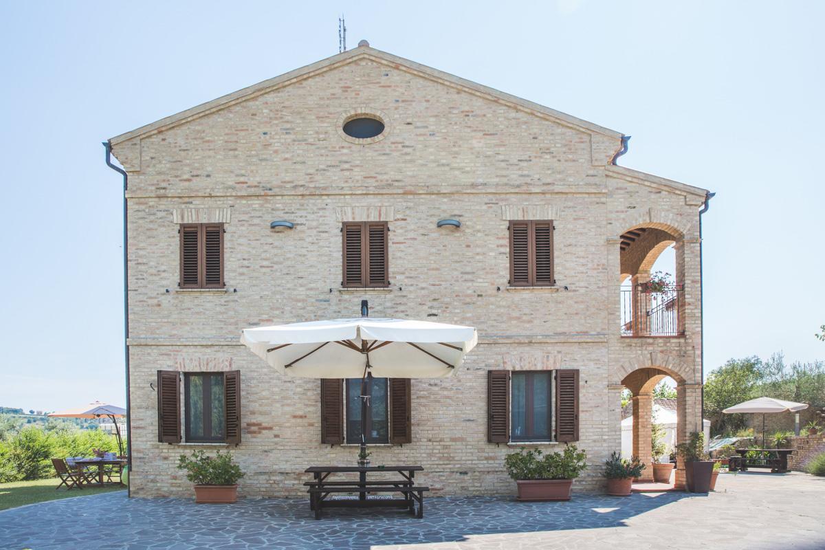 צ'יביטאנובה מארקה Bed And Breakfast Aratro & Rosmarino מראה חיצוני תמונה