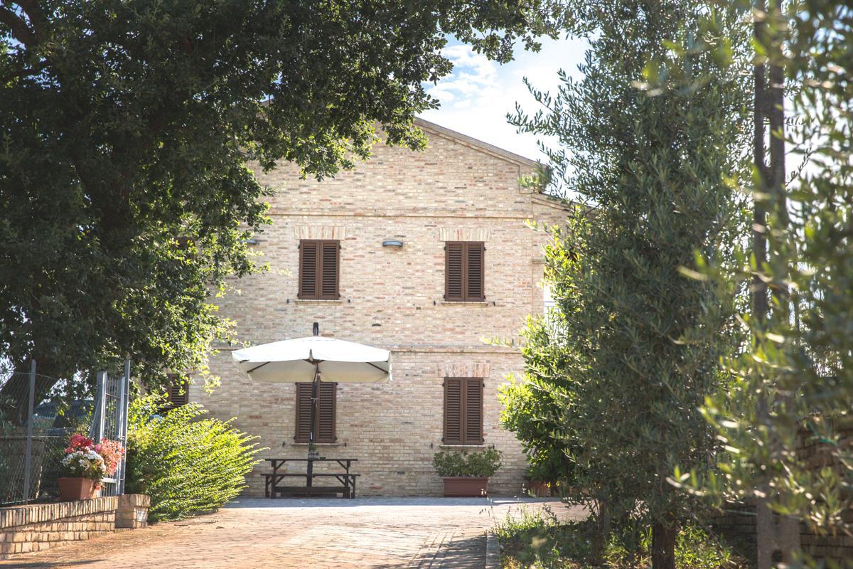 צ'יביטאנובה מארקה Bed And Breakfast Aratro & Rosmarino מראה חיצוני תמונה