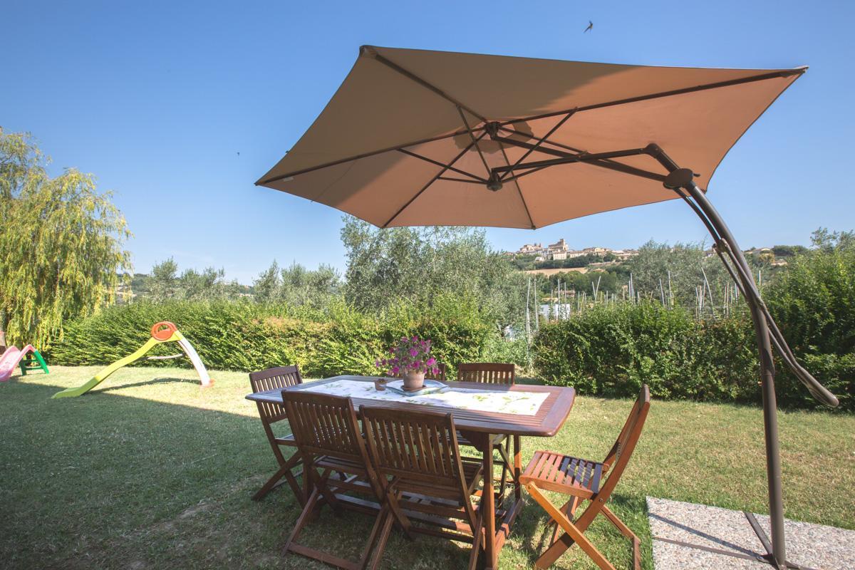 צ'יביטאנובה מארקה Bed And Breakfast Aratro & Rosmarino מראה חיצוני תמונה